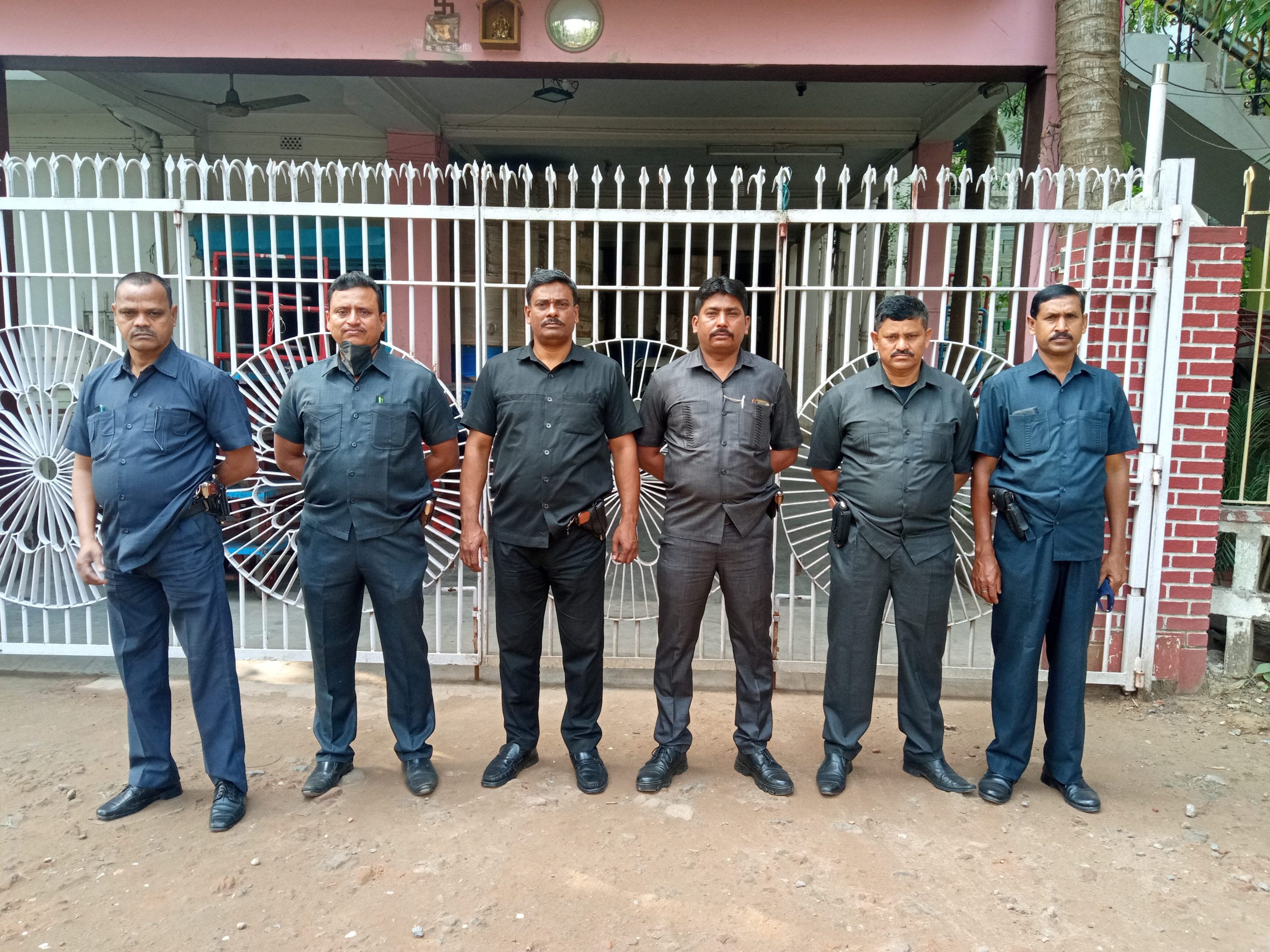 "Trained Personal Security Officer providing VIP protection – G-BROTHERS SECURITY INDIA PVT. LTD."